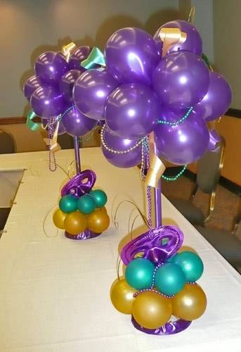 Balloon topiary centrepiece